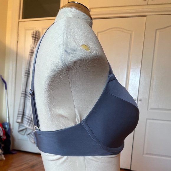 Gray bra - Picture 4 of 4